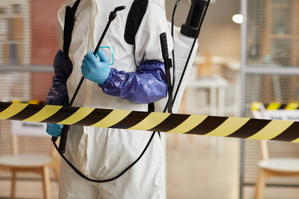 Professional Trauma Scene Cleanup technician working in Staplehurst, NE